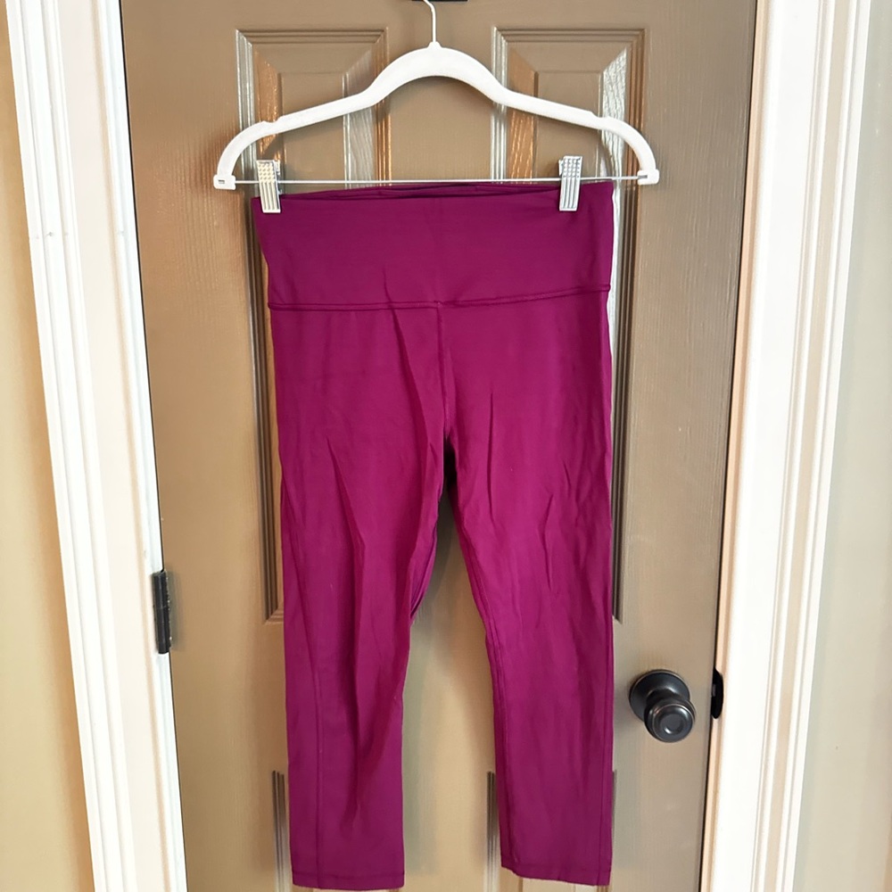 Athleta Ultimate Stash Pocket Capri Leggings Size Small